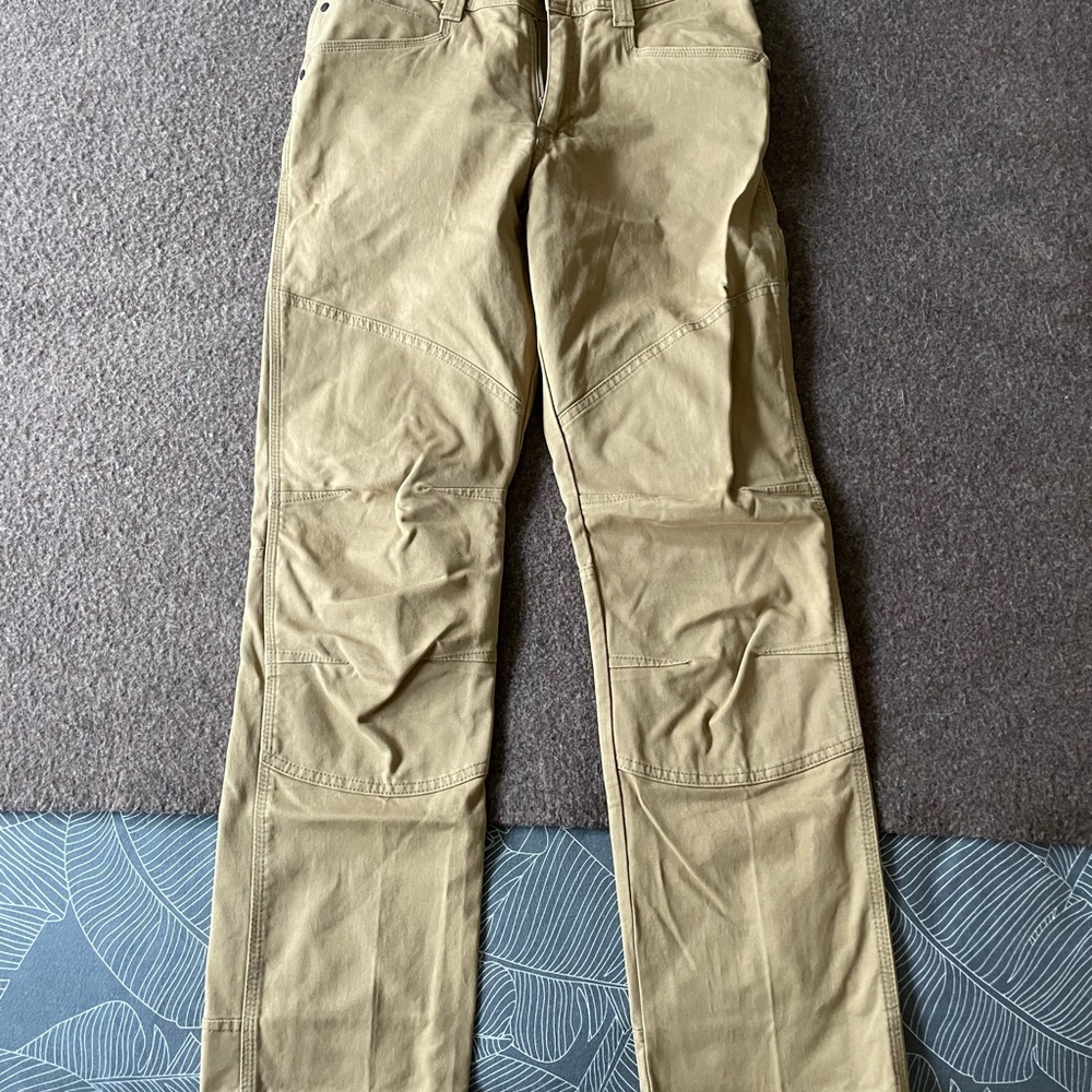 Wrangler Men's Cargo Pants in Tan